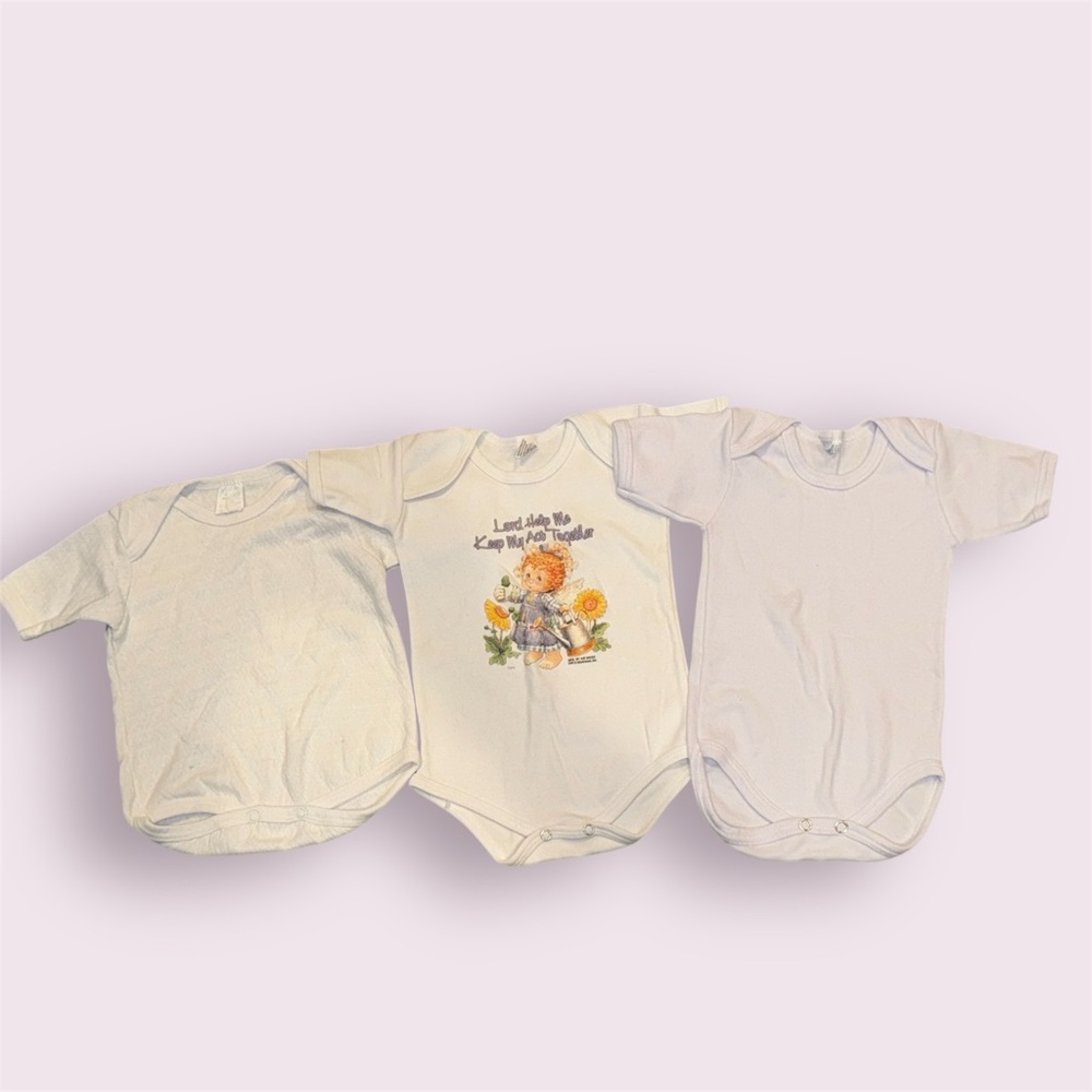 Baby Onesie Bundle – 0–3M Short Sleeve Bodysuits (3 Pack)‎